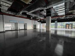 Suites 123 (D8), Retail #571646361